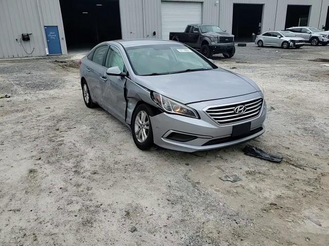 2017 Hyundai Sonata Se VIN: 5NPE24AF4HH567076 Lot: 70714894