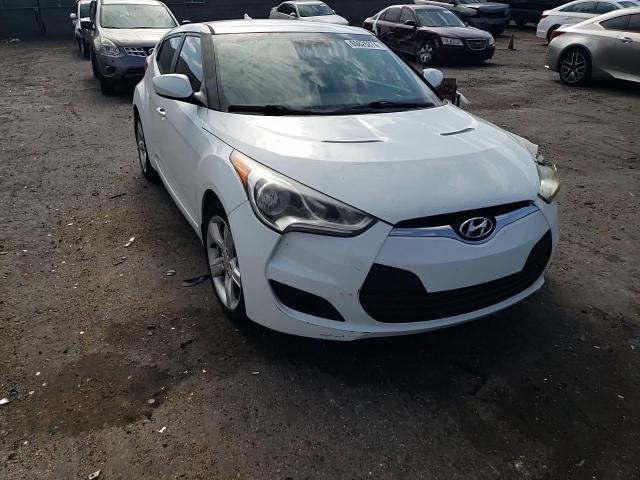 2013 Hyundai Veloster VIN: KMHTC6AD7DU166325 Lot: 69826874