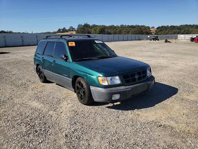 1998 Subaru Forester L VIN: JF1SF6359WG705998 Lot: 70303674