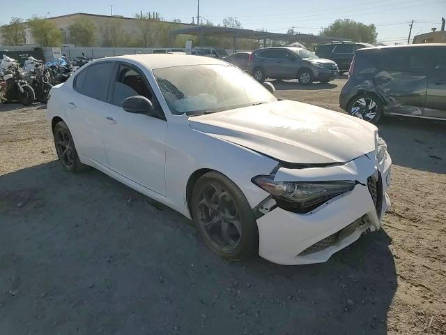 2018 Alfa Romeo Giulia Q4 VIN: ZARFAEDN8J7595706 Lot: 73510154