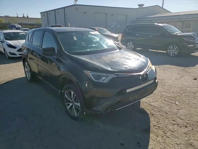 2017 Toyota Rav4 Xle VIN: 2T3WFREV4HW331432 Lot: 73168404