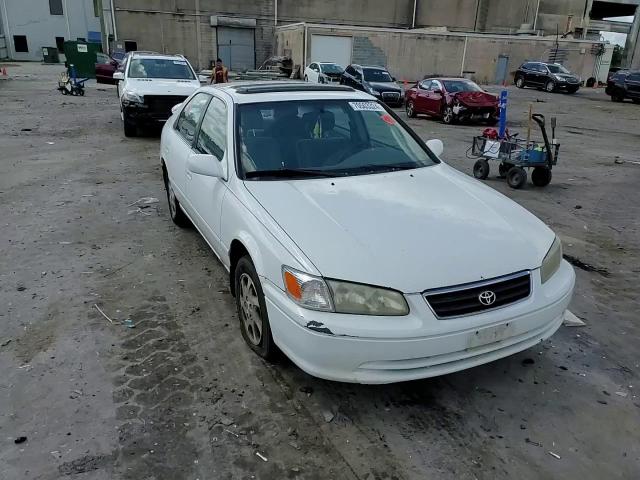 2000 Toyota Camry Ce VIN: JT2BG22K2Y0487267 Lot: 70503324