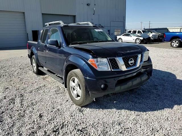 2008 Nissan Frontier Crew Cab Le VIN: 1N6AD07W98C404005 Lot: 72801394