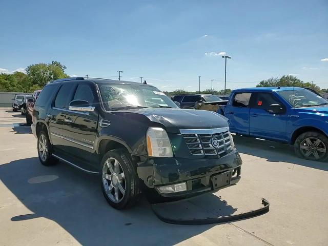 2007 Cadillac Escalade Luxury VIN: 1GYFK63827R274079 Lot: 73037634