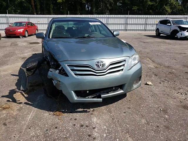 2010 Toyota Camry - Image 11