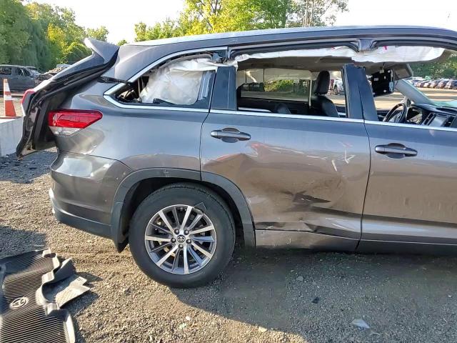 2017 Toyota Highlander Se VIN: 5TDJZRFH1HS470980 Lot: 71169244