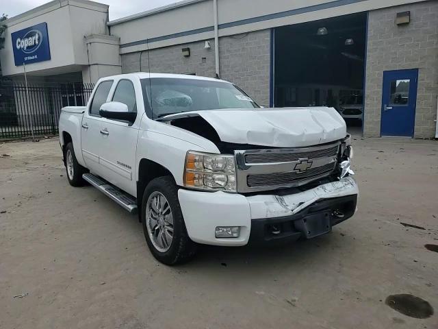 2011 Chevrolet Silverado K1500 Ltz VIN: 3GCPKTE32BG215195 Lot: 72877944