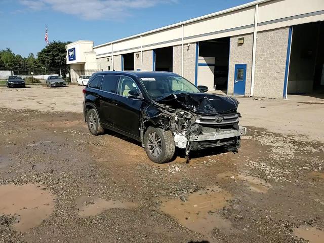 2017 Toyota Highlander Se VIN: 5TDJZRFH8HS456963 Lot: 72136334