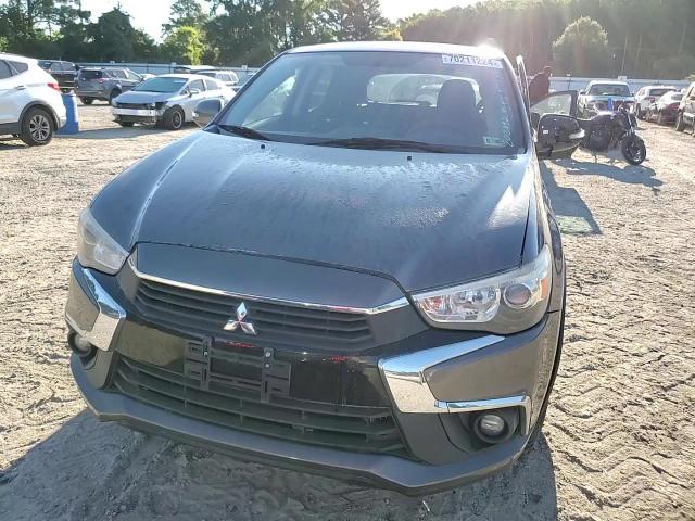 2016 Mitsubishi Outlander - Image 12