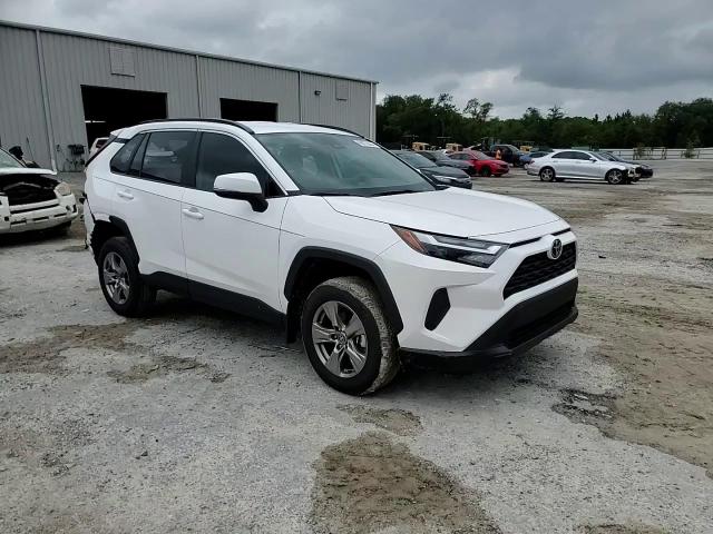 2024 Toyota Rav4 Xle VIN: 2T3W1RFV6RC283366 Lot: 69373864