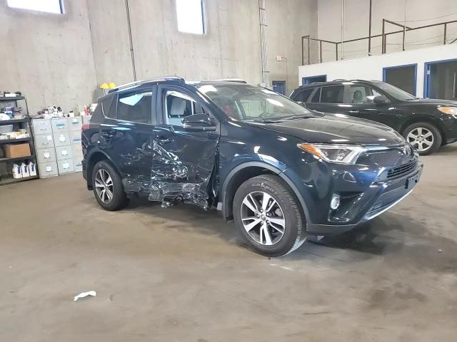 2017 Toyota Rav4 Xle VIN: JTMRFREV8HD219145 Lot: 71481634