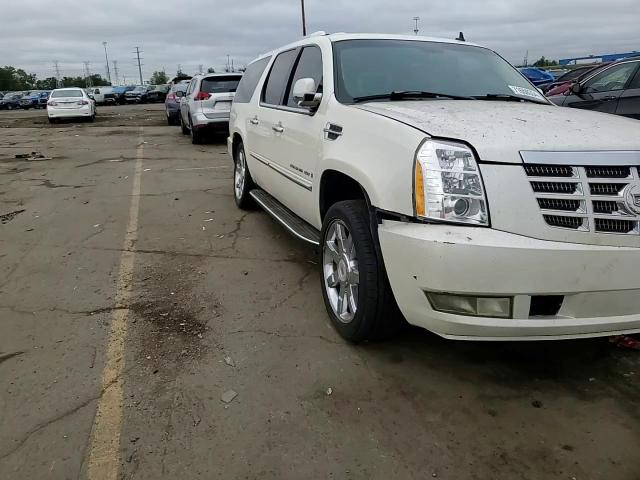 2007 Cadillac Escalade Esv VIN: 1GYFK66897R179403 Lot: 71650354