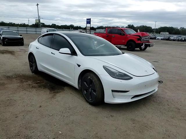 2022 Tesla Model 3 VIN: 5YJ3E1EB5NF151648 Lot: 69827044