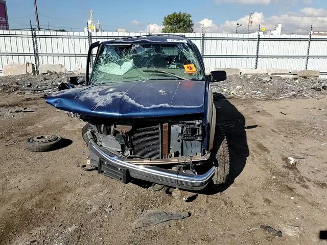1999 Chevrolet Suburban K2500 VIN: 1GNGK26R7XJ423387 Lot: 72254674