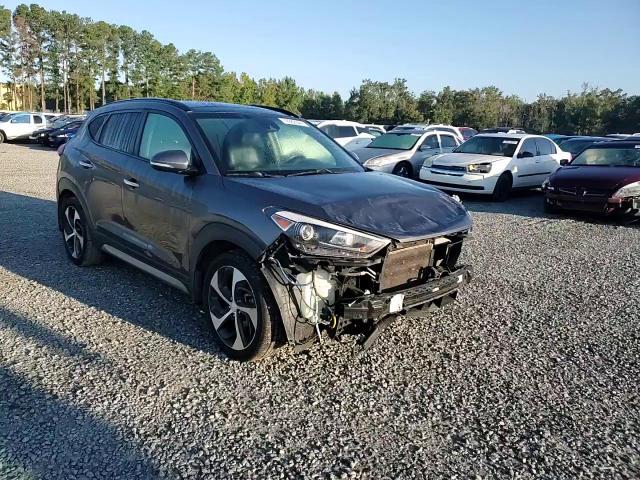 KM8J33A25HU323327 2017 Hyundai Tucson Limited