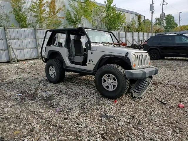 2007 Jeep Wrangler X VIN: 1J4FA24187L135915 Lot: 73327154