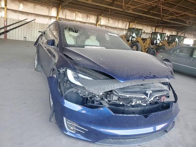 2020 Tesla Model X VIN: 5YJXCDE29LF283284 Lot: 68932974