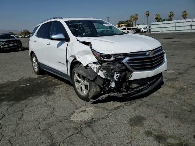 2GNAXMEV4J6272563 2018 Chevrolet Equinox Premier