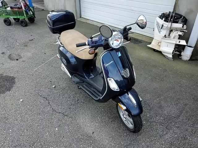 2013 Vespa Lx 150Ie VIN: ZAPM688FXD5004250 Lot: 73585574