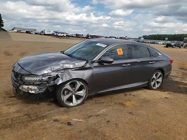 1HGCV2F96KA027833 2019 Honda Accord Touring