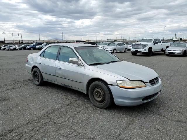 1998 Honda Accord Lx VIN: 1HGCG5641WA162160 Lot: 71407174