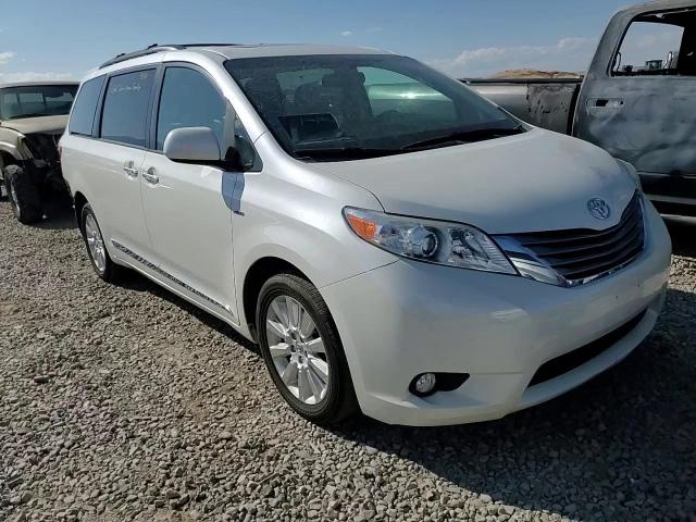 5TDDK3DC0GS142258 2016 Toyota Sienna Xle