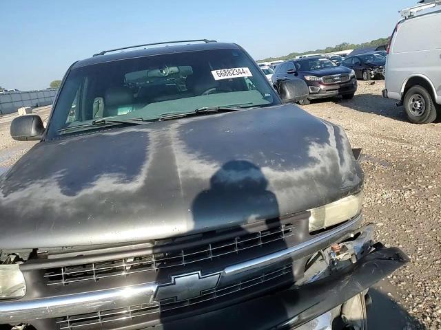 2000 Chevrolet Tahoe C1500 VIN: 1GNEC13T2YJ104513 Lot: 66882344