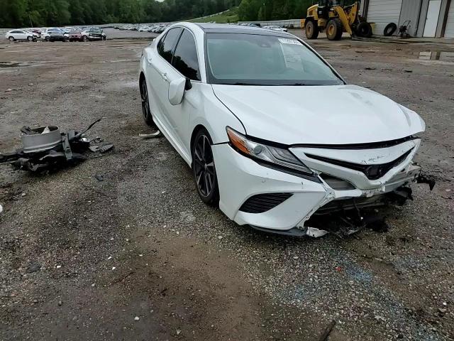 2018 Toyota Camry Xse VIN: 4T1B61HK4JU647672 Lot: 71297384