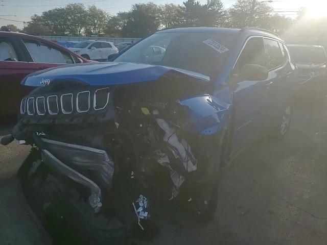 3C4NJDFB7NT232690 2022 Jeep Compass Latitude Lux