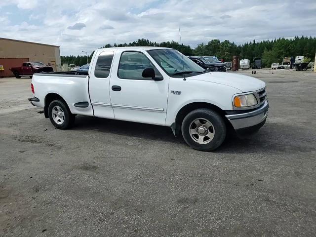 1998 Ford F150 VIN: 1FTZX0727WKA84339 Lot: 70064324