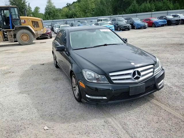 2012 Mercedes-Benz C 300 4Matic VIN: WDDGF8BB5CR192807 Lot: 67971594