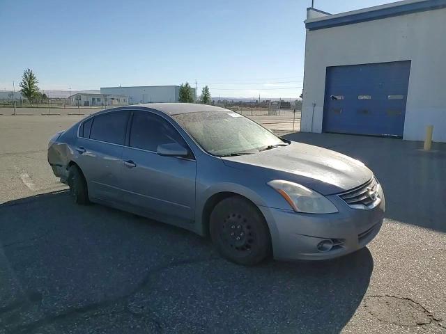 2012 Nissan Altima - Image 10