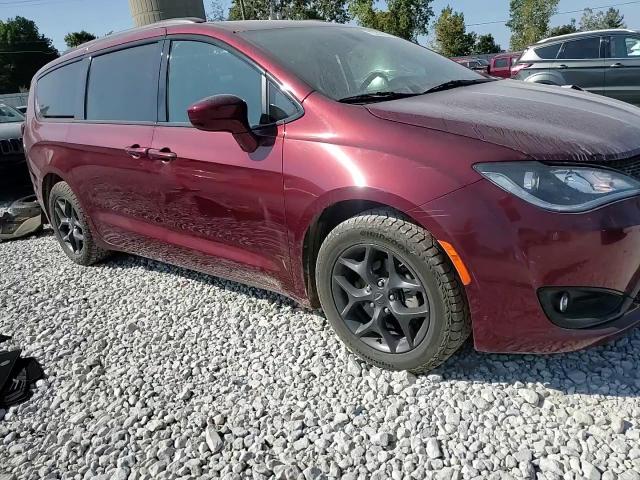 2019 Chrysler Pacifica Touring L VIN: 2C4RC1BG9KR569341 Lot: 72210924