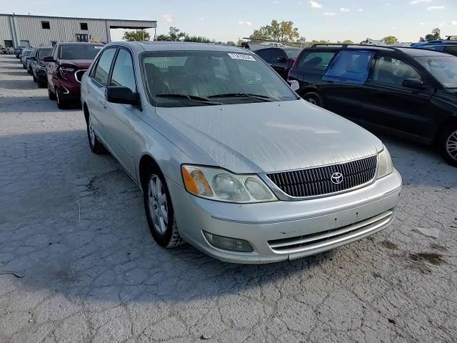 2000 Toyota Avalon Xl VIN: 4T1BF28B8YU022546 Lot: 71472034