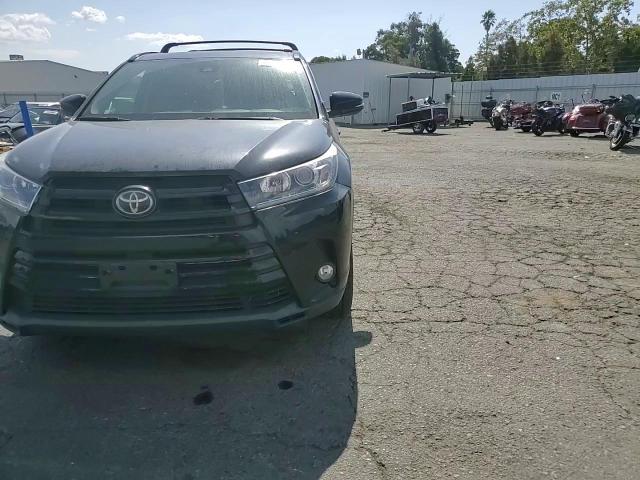 2017 Toyota Highlander Se VIN: 5TDJZRFH5HS516309 Lot: 71677584