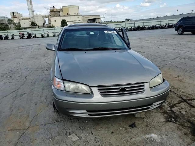 1999 Toyota Camry Le VIN: JT2BF22K5X0231335 Lot: 72014534