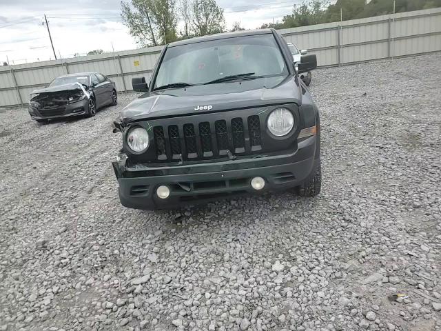 2014 Jeep Liberty (Patriot) - Image 12