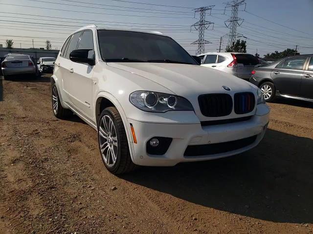 5UXZV8C58D0C15325 2013 BMW X5 xDrive50I