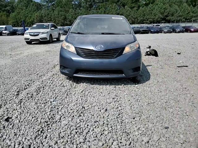 2015 Toyota Sienna - Image 12