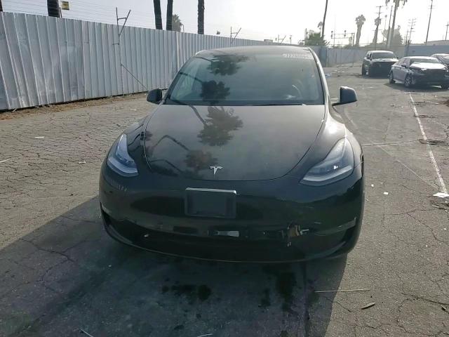 5YJYGDEE0MF097749 2021 Tesla Model Y