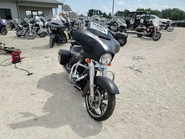 2014 Harley-Davidson Flhx Street Glide VIN: 1HD1KBM19EB692766 Lot: 71409574