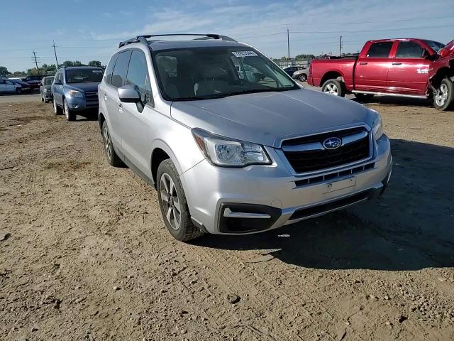 2017 Subaru Forester 2.5I Premium VIN: JF2SJAEC4HH803634 Lot: 72825544