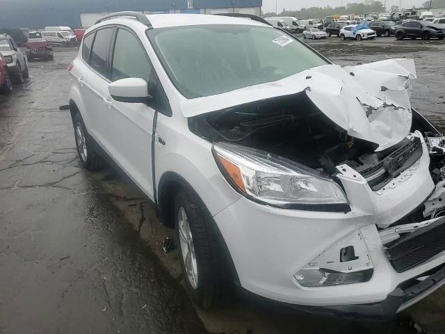 1FMCU9GX5GUC56657 2016 Ford Escape Se