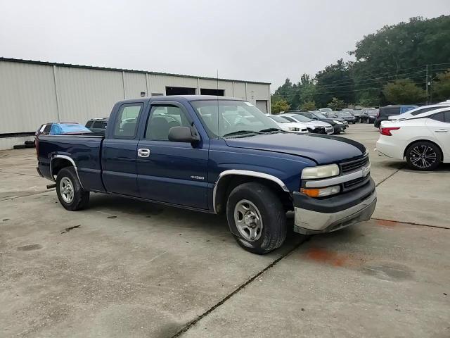 2001 Chevrolet Silverado - Image 11