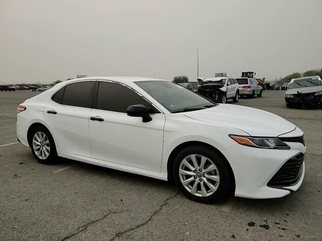 4T1B11HK9KU761599 2019 Toyota Camry L