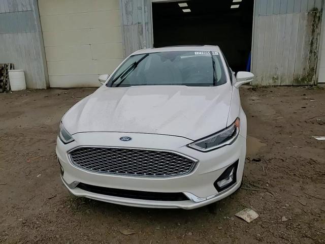 2020 Ford Fusion - Image 13