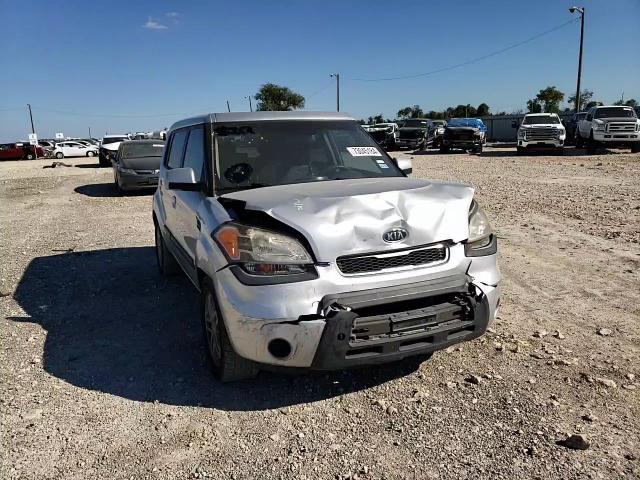 2010 Kia Soul + VIN: KNDJT2A20A7151212 Lot: 73045184