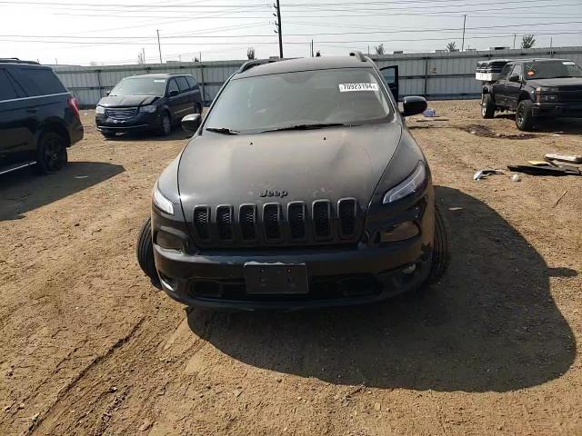 2015 Jeep Cherokee Latitude VIN: 1C4PJMCB4FW777822 Lot: 70923194