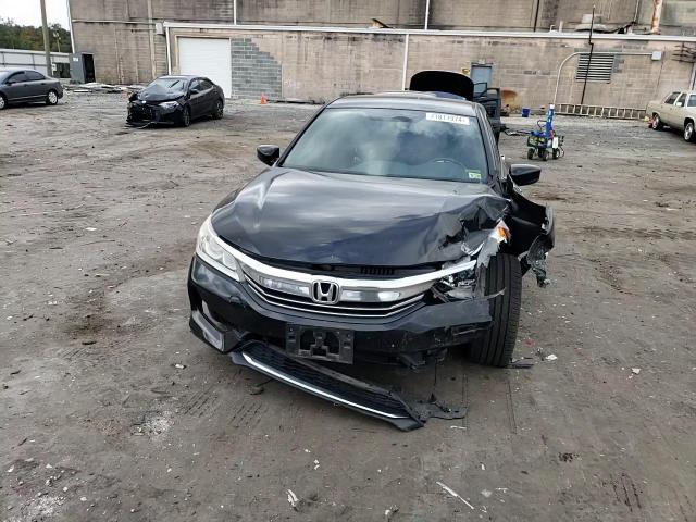 2017 Honda Accord Sport VIN: 1HGCR2F57HA026264 Lot: 71811974