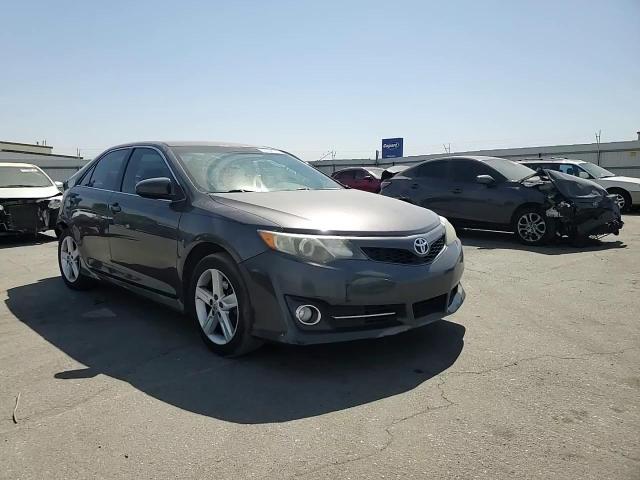 2014 Toyota Camry L VIN: 4T1BF1FK4EU771059 Lot: 72054774